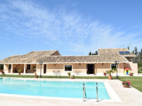  Luxurious Holiday Home with Swimming Pool in Syracuse Italy  Сиракуза